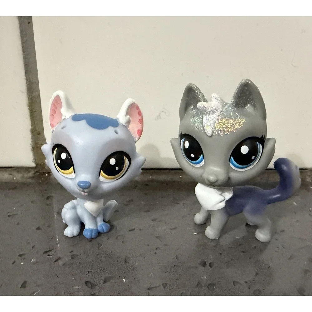 Lot‎ Of 2 Littlest Pet Shop Figures Pilot Pawsdale #300 & Snow Crystal Husky